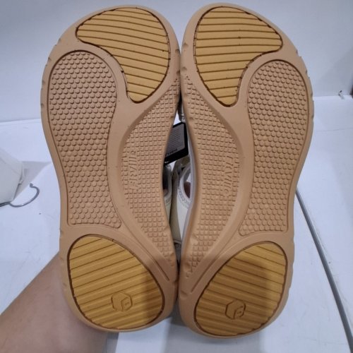 WOMEN'S FITVILLE SANDALS - SIZE 8 WIDE - CREAM (ITEM: HF-FWSV120250710W) image 4