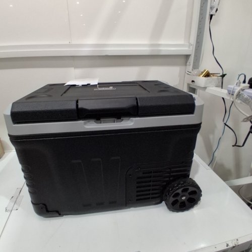 EUHOMY PORTABLE ELECTRIC COOLER - 35L/37QT CAPACITY - 17" X 17" X 25" - BLACK/GREY - (MODEL: CFB-35) image 3
