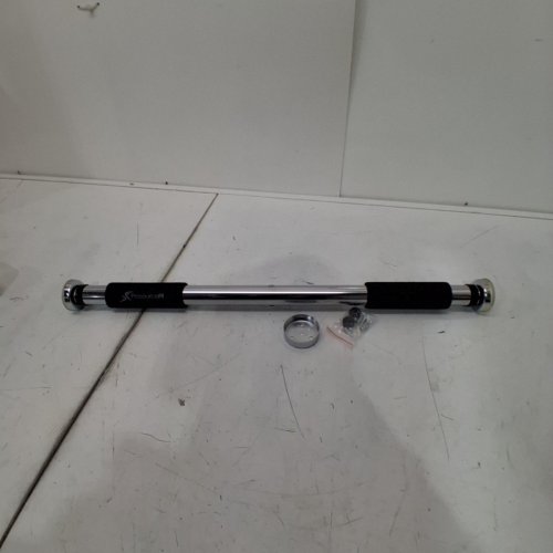 PROSOURCEFIT ADJUSTABLE DOORWAY PULLUP BAR -24" - 39" - 220LB CAP - SILVER/BLACK (MODEL: GDS0036) image 2