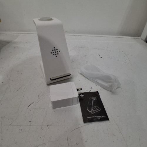 3-IN-1 T3 WIRELESS DOCK CHARGING STATION COMPATIBLE WITH APPLE MODELS - WHITE image 2