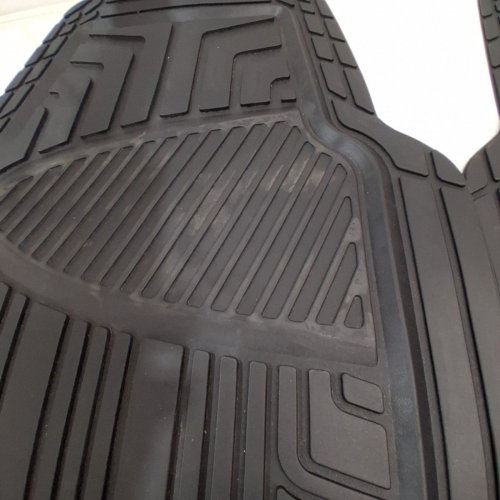2PK AMAZON BASICS ALL SEASON TRIMMABLE RUBBER FLOOR MATS FOR CARS - BLACK image 3