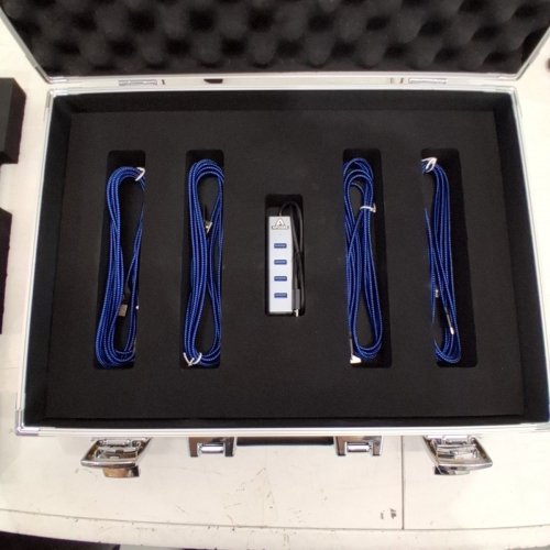 14PC APOGEE HYPEMIC PODCAST KIT WITH HARD CASE & TRIPODS - BLACK / COPPER (MODEL: 3500-0146-0000) image 3
