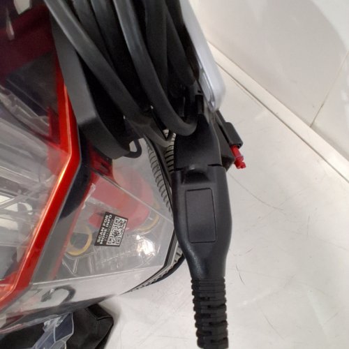 HOOVER CLEANSLATE XL PORTABLE CARPET & UPHOLSTERY SPOT CLEANER AND STAIN REMOVER - DUAL TANKS - RED/GREY - (MODEL: FH15000V) image 2