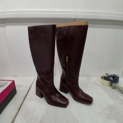 WOMAN'S VINCE CAMUTO SANGETI EXTRA WIDE CALF BOOT - 8 - DARK MAHOGANY image 3