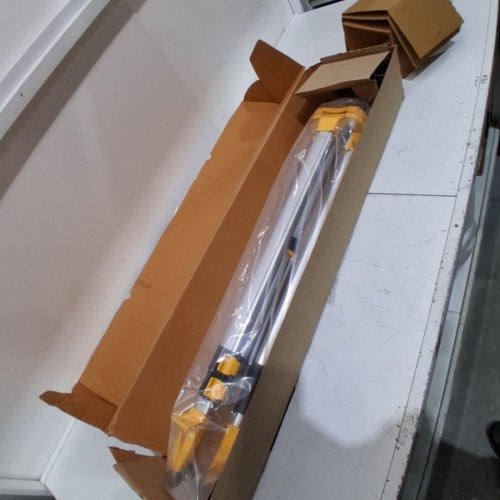 DEWALT 1/4" ELEVATED TRI POD - 97.5" - YELLOW/BLACK - (MODEL: DW0733) image 2