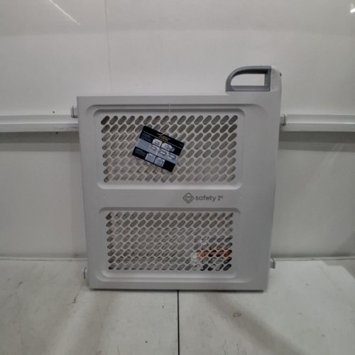 SAFETY 1ST LIFT, LOCK & SWING DUAL-MODE GATE - 28" - 42" X 26" - WHITE/GREY (MODEL: GA048CWHOF1) image 2