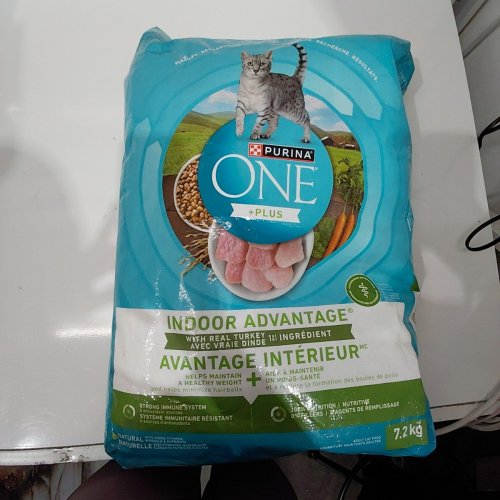 PURINA ONE +PLUS DRY CAT FOOD - INDOOR ADVANTAGE - TURKEY - 7.2KG image 2