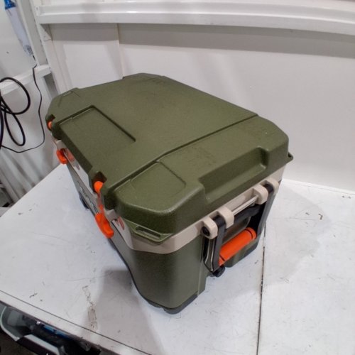IGLOO 52QT. (49L) 83 CAN BEACH COOLER, GREEN (MODEL: BMX 52) image 4