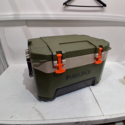 IGLOO 52QT. (49L) 83 CAN BEACH COOLER, GREEN (MODEL: BMX 52) image 7