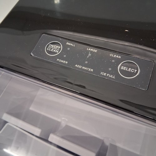 SWEETCRISPY COUNTERTOP ICE MAKER - 26LB - BLACK (MODEL: ZBJ-PP10A-BK) image 4