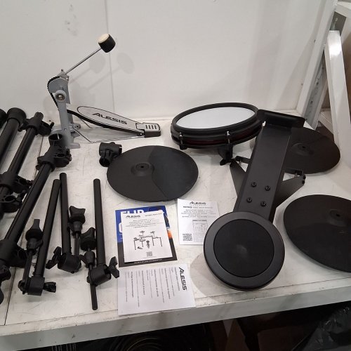 8PC ALESIS NITRO BLUETOOTH MAX DRUM KIT WITH QUIET MESH PADS - BLACK (MODEL: NITROMAXKITXUS) image 6
