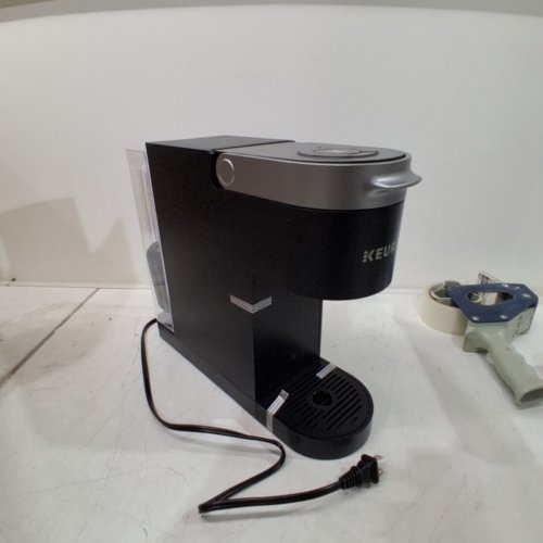 KEURIG K-SLIM SINGLE SERVE COFFEE MAKER - BLACK (MODEL: K900) image 3