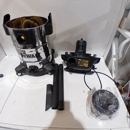 DEWALT WET/DRY VACUUM WITH CRUSH-RESISTANT HOSE AND ACCESSORY KIT - 8-GALLON (30 L) - STAINLESS STEEL (MODEL: DXV08SA) image 3