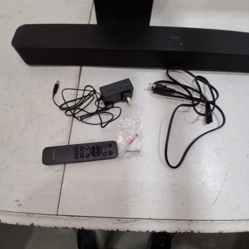 PHILIPS 2.1 CHANNEL BLUETOOTH SOUNDBAR SPEAKER WITH WIRELESS SUBWOOFER - BLACK - (MODEL:TAB4500/37) image 4