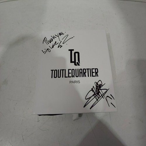 TOUTLEQUARTIER CAMEROON JERSEY WITH ARTIST SIGNED BOX - MEDIUM - BLACK image 7