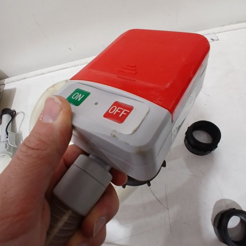 PORTABLE FUEL TRANSFER PUMP FOR GASOLINE & DIESEL - 3.2GPM - 51" (MODEL: FN901A-USB) image 5