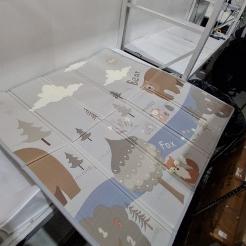 FOLDABLE & REVERSABLE BABY PLAY MAT 59"X59"- BEARS image 2
