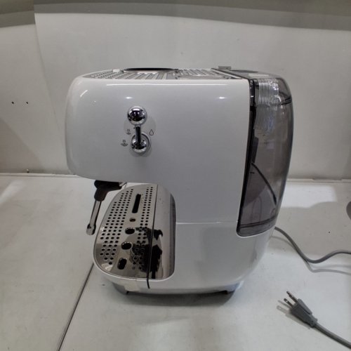 SMEG 50'S RETRO STYLE SEMI-AUTOMATIC ESPRESSO COFFEE MACHINE WITH BUILT-IN GRINDER, COFFEE, AND LATTE DRINKS - 2.5QT - WHITE (MODEL: EGF03WHUS) image 8