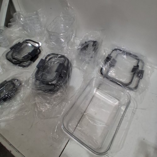 44PC RUBBERMAID BRILLIANCE FOOD STORAGE CONTAINERS WITH LIDS - CLEAR (MODEL: 2108389) image 3