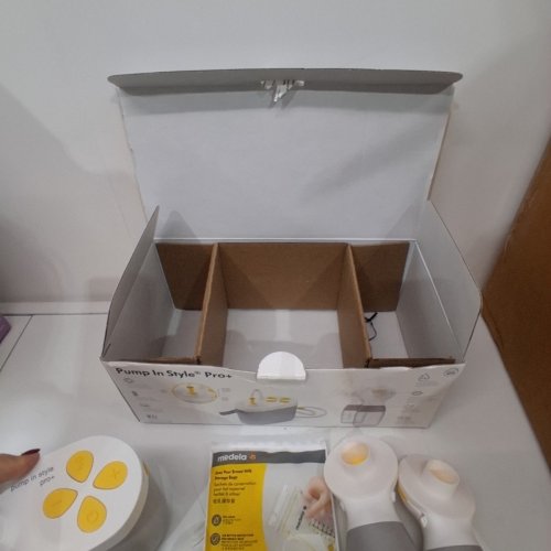 MEDELA PUMP IN STYLE NEW PRO TRADITIONAL BREAST PUMP - WHITE (MODEL: ‎101047090) image 6