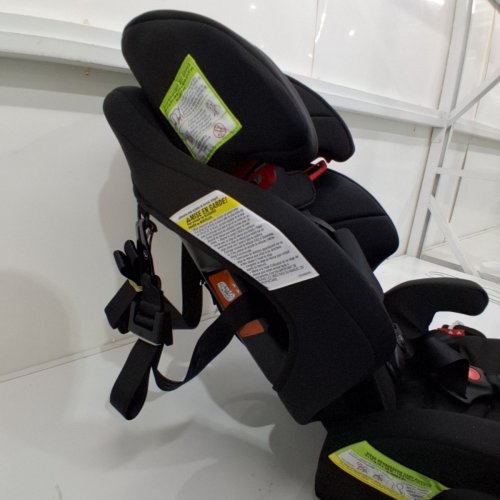 GRACO TRANZITIONS 3-IN-1 HARNESS BOOSTER SEAT - 22-100LBS - PROOF BLACK (MODEL: 2035724) image 6