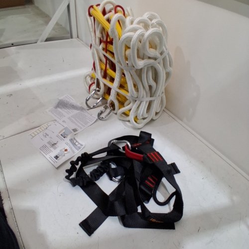 EMERGENCY FIRE LADDER WITH HALF BODY HARNESS - 32FT (ITEM: X004PK00VD) image 4