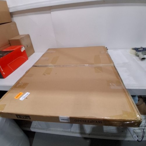 LAVIEVERT ADJUSTABLE TILT ANGLE JIGSAW PUZZLE BOARD WITH WOODEN COVER - 36" X 26" (MODEL: WGPTB040) image 4