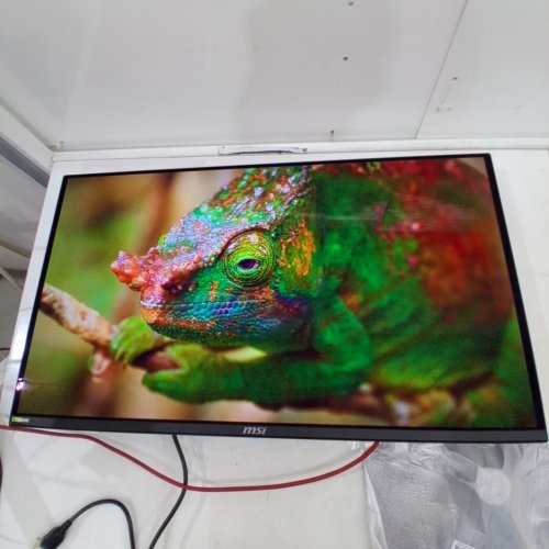 MSI MAG 322UP QD-OLED E16 GAMING MONITOR - 32", 4K UHD, 3840X2160 PANEL, 165HZ, 0.03MS, DISPLAYHDR TRUE BLACK 400 - BLACK (MODEL: 3DD2 / MAG 322UP) image 3