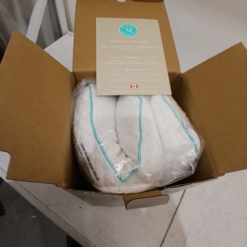MARTHA STEWART MEMORY FOAM COOLING PILLOW - QUEEN (18" X 28") (MODEL: 1392500) image 2