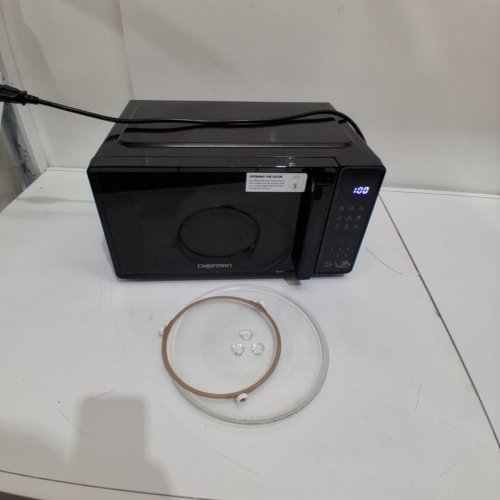 CHEFMAN COUNTERTOP MICROWAVE OVEN - 0.7 CU.FT. - BLACK (MODEL: RJ55-7-V2-CA) image 3