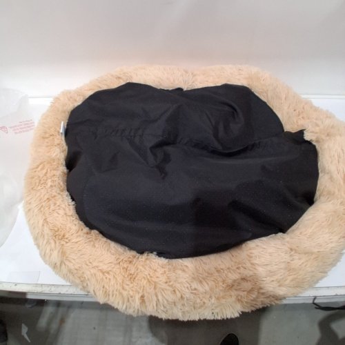 AMAZON BASICS WASHABLE DONUT PET BOLSTER BED WITH REMOVABLE COVER - 36"X36" - BEIGE (MODEL: YF91203MC-BE) image 3