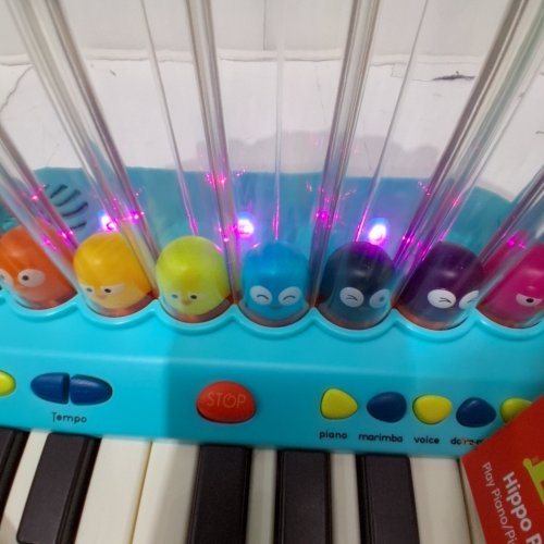 BATTAT HIPPO POP KEYBOARD WITH LIGHTS AND SOUNDS - BLUE (MODEL: BX2297Z) image 2