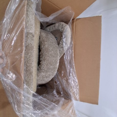 AMAZON BASICS MULTI LEVEL CLIMBING CAT TREE WITH JUTE ROPE SCRATCHING POSTS - 31.5" - BEIGE (MODEL:ZJS-17210-4) image 3
