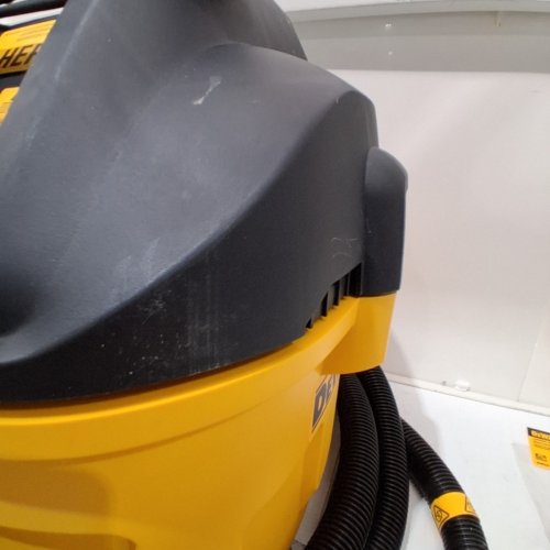DEWALT HEPA DUST EXTRACTOR WITH AUTOMATIC FILTER CLEANING - 8GAL - 15FT HOSE - BLACK/YELLOW (MODEL: DWV010) image 4