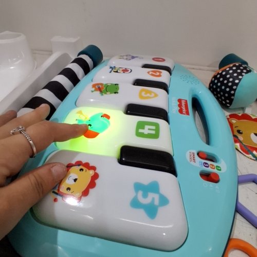 FISHER-PRICE GLOW AND GROW KICK & PLAY PIANO PLAYMAT - BLUE - (MODEL: HWD95) image 2