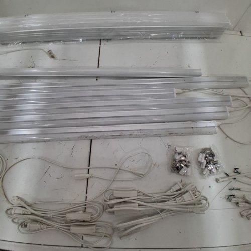 12PK BARRINA LED T5 INTEGRATED LINKABLE SINGLE LIGHT FIXTURES - 4FT EACH - 2200LM, 6500K (MODEL: INWT504020650BC) image 4