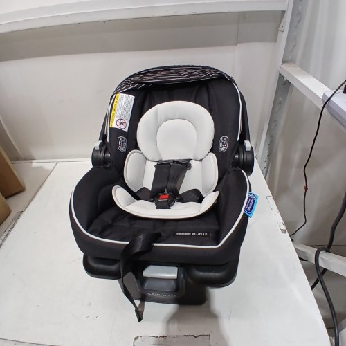 GRACO SNUGRIDE 35 LITE LX INFANT CAR SEAT - MAX WEIGHT 34LBS - BLACK/GREY (MODEL: 2119658) image 3