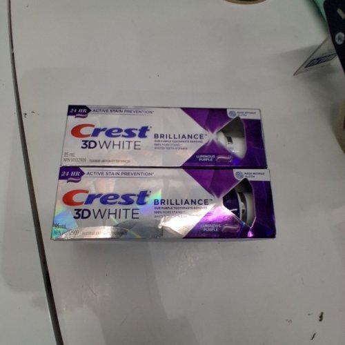 2 CREST 3D WHITE BRILLIANCE TEETH WHITENING TOOTHPASTE - 85ML / EACH - LUMINOUS PURPLE (MINT) image 3