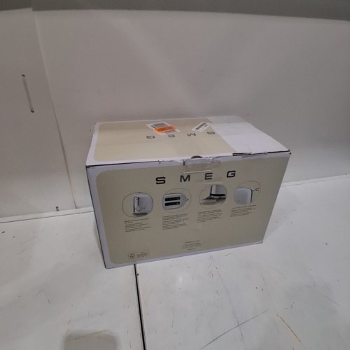 SMEG VINTAGE STYLE 2 SLICE TOASTER - CHROME (MODEL:TSFO1SSUS) image 5