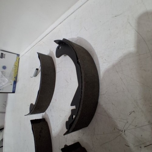 TOP QUALITY REAR BRAKE SHOES - FITS SELECT PONTIAC/CHEVROLET/SATURN MODELS (MODEL: NB-795B) image 4