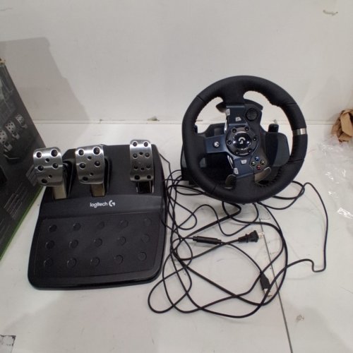 LOGITECH G920 DRIVING FORCE RACE WHEEL, FORCE FEEDBACK STEERING WHEEL WITH PEDALS FOR XBOX ONE/PC (MODEL: 941-000121) image 3
