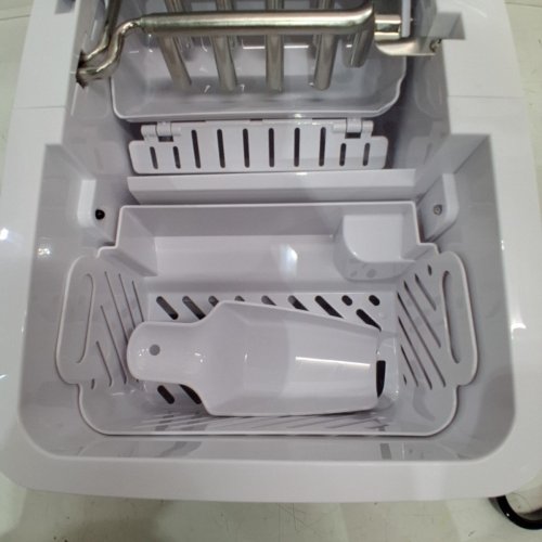 EUHOMY COUNTERTOP ICE MAKER WITH ICE SCOOP AND BASKET - MAKES 26.5LB / DAY - BLACK (MODEL: IM021-B1) image 5