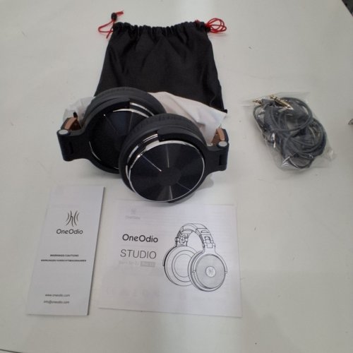 ONEODIO HI-RES OVER-EAR WIRED STUDIO HEADPHONES WITH 50MM NEODYMIUM DRIVERS, 3.5MM/6.35MM AUDIO JACK - SILVER/GOLD (MODEL: PRO-10) image 2