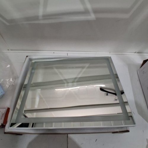SUCEDEY VANITY MIRROR WITH 3 LIGHTS MODES AND UDB CHARGING - 23" X 19" - WHITE image 3