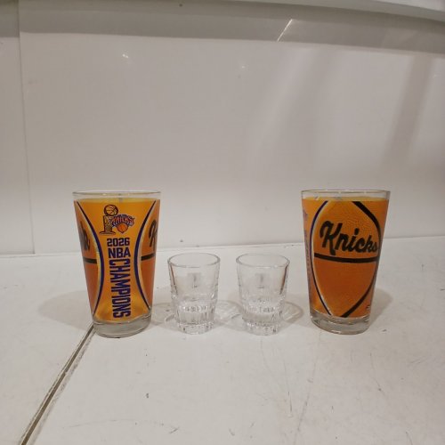 4PC ASSORTED NEW YORK KNICKS DRINKING GLASS SET - 2- 16OZ/ 2- SHOT GLASSES - ORANGE/BLUE image 2
