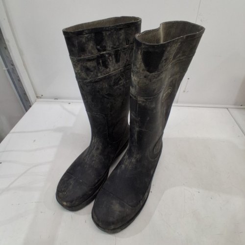 MEN'S PIONEER STEEL TOE HEAVY DUTY RUBBER WORK BOOTS - SIZE 11 - BLACK (STYLE: Z195-14) image 2