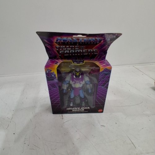 MASTERS OF THE UNIVERSE TRANSFORMERS MEGATRON ARMOR SKELETOR ACTION FIGURE - 5.5" image 4