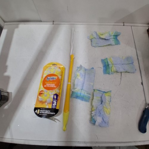 5PC SWIFFER EXTENDABLE DUSTERS KIT FOR MULTI SURFACE CLEANING - 3FT - YELLOW image 2