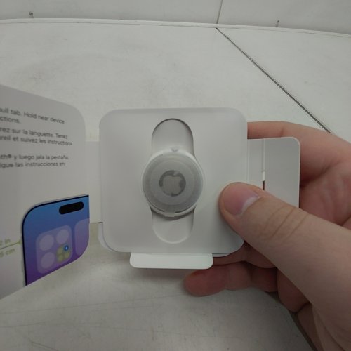 APPLE AIRTAG - WHITE (MODEL: A2937) image 2