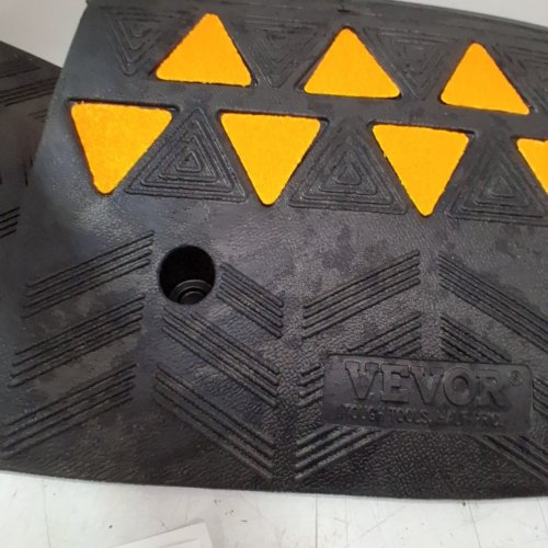 2PK RUBBER CURB RAMP - 13" X 19" X 5" - BLACK/YELLOW (MODEL: KR-07) image 3